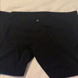 NEVER WORN BLACK LULULEMON ALIGN 25”